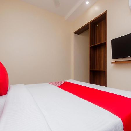 Hotel Park Inn Vasai Eksteriør billede