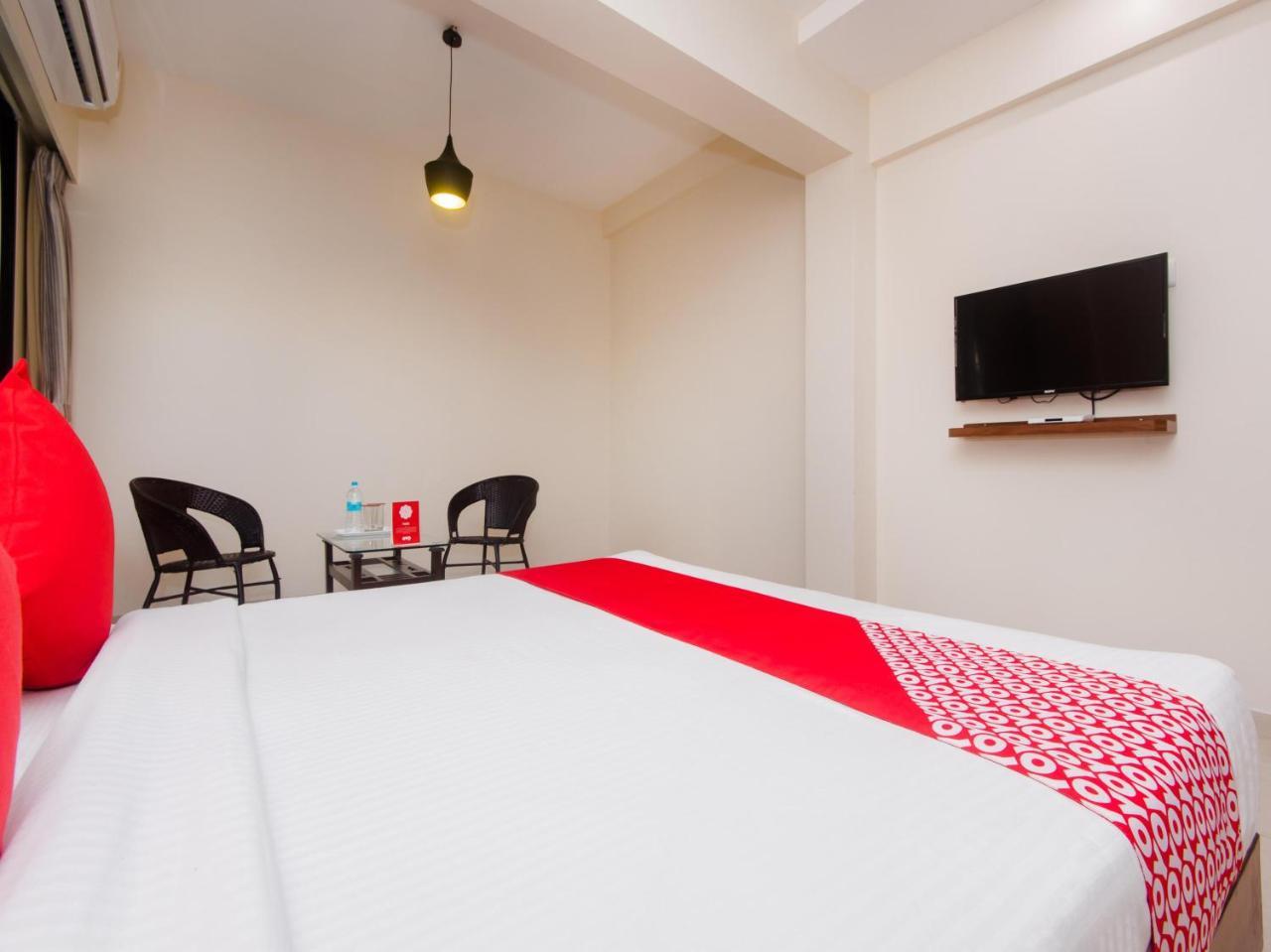 Hotel Park Inn Vasai Eksteriør billede