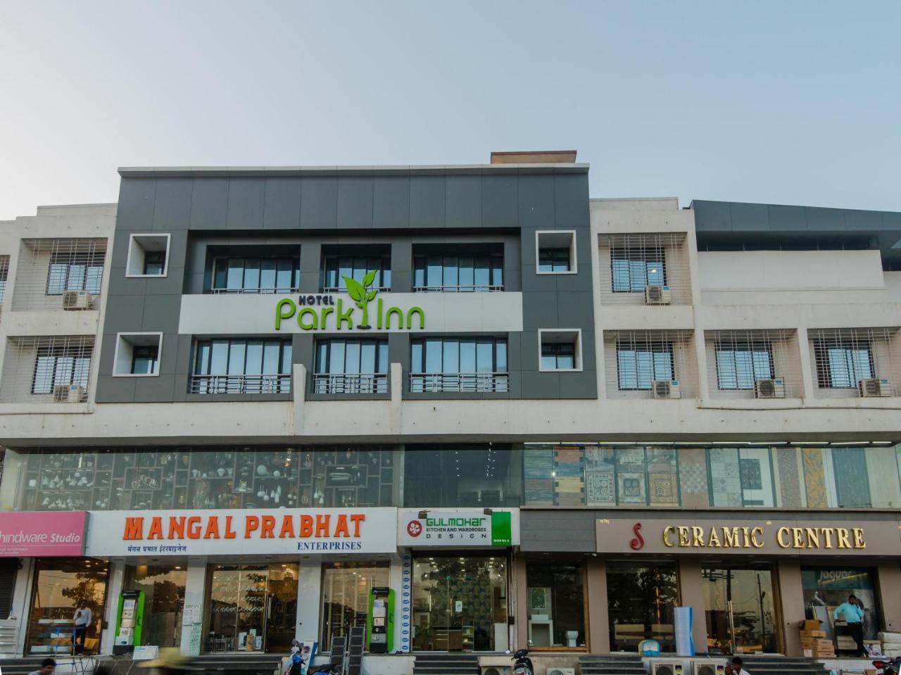 Hotel Park Inn Vasai Eksteriør billede