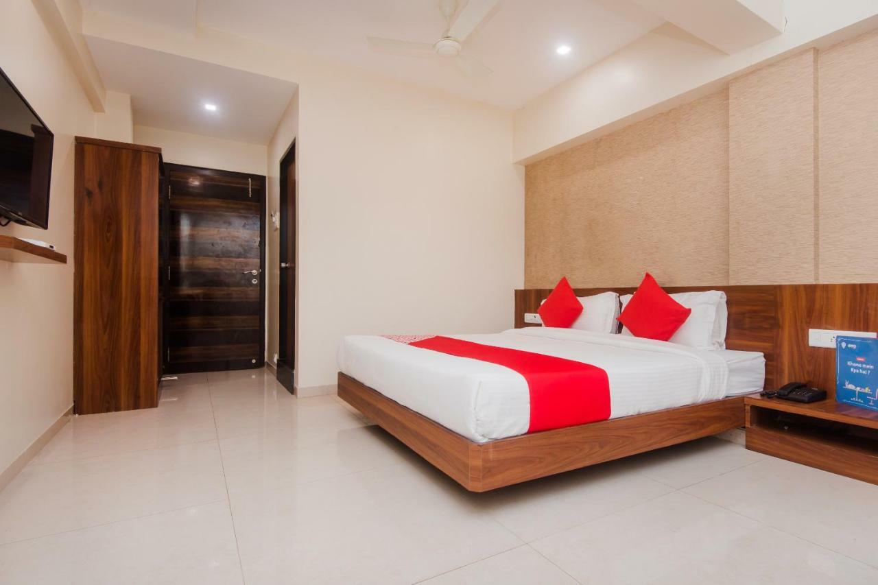 Hotel Park Inn Vasai Eksteriør billede